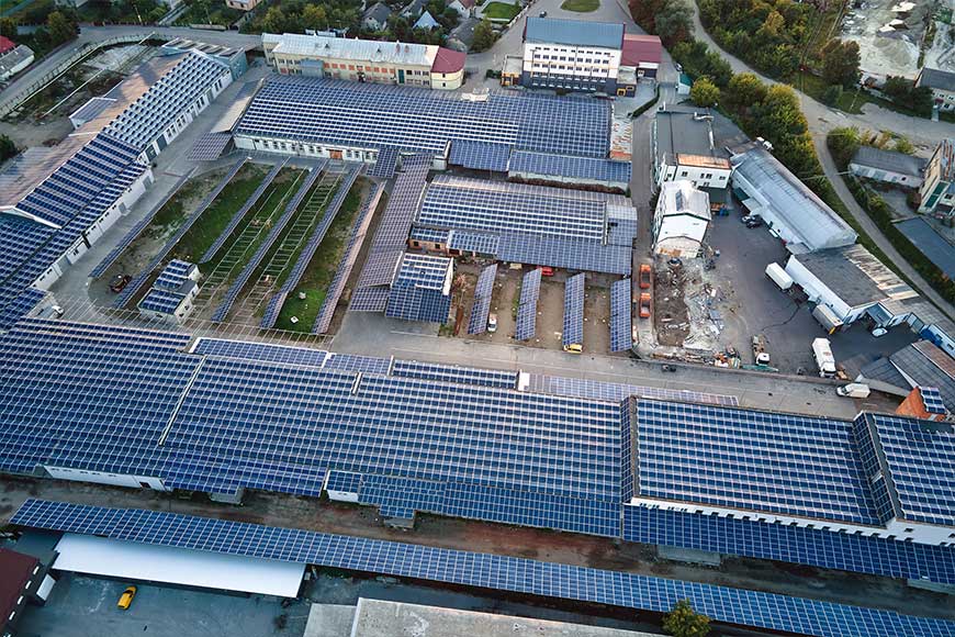 Manfaat-Penggunaan-Solar-Panel-Surya-untuk-Berbagai-Kebutuhan-Insdustri