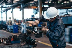 Meningkatkan-Efisiensi-dan-Keamanan-Produksi-dengan-IP-Camera-CCTV-di-Industri-Manufaktur-DCT