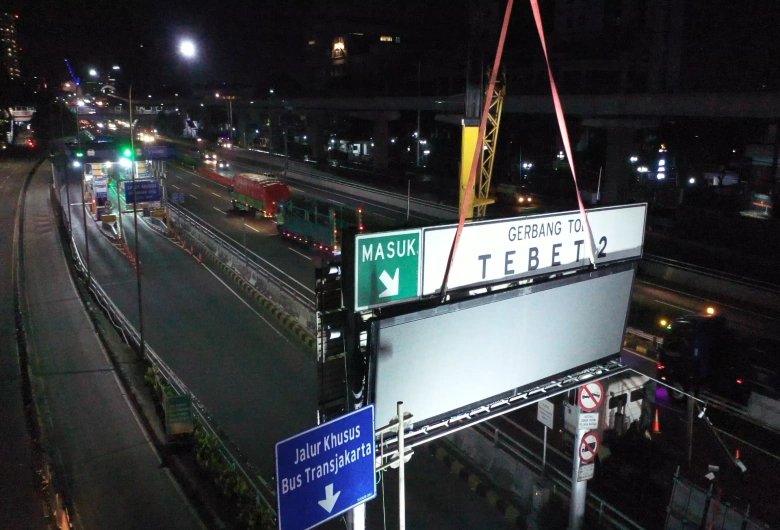 Mengenal-DMS-Sebagai-Rambu-di-Jalan-Tol-DCT-1