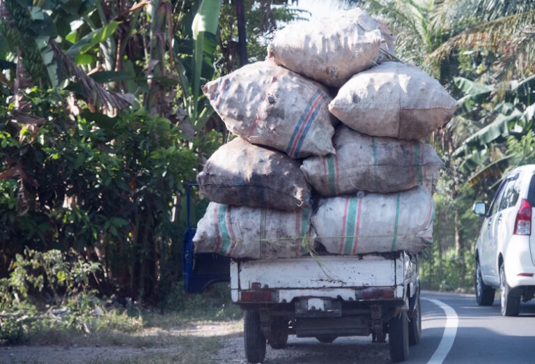 Dampak-Kendaraan-ODOL-Tidak-Hanya-Jalan-Rusak-Tapi-Juga-Unit-Angkut-DCT-1