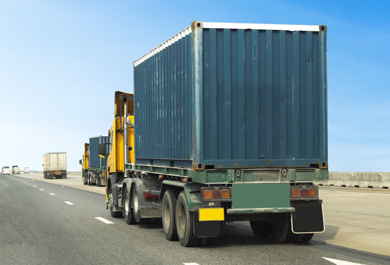 Solusi-Kendaraan-ODOL-di-Pelabuhan-Ekspor-Impor-Meningkatkan-Efisiensi-dan-Keamanan-Logistik-DCT-2